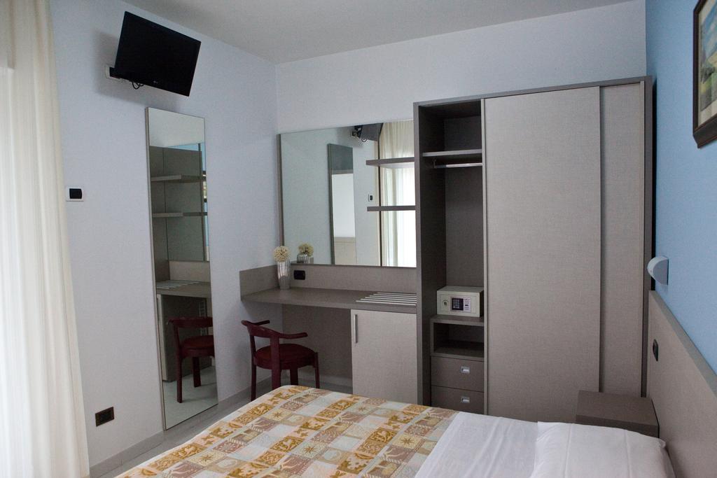 Hotel Clipper Giulianova Exterior foto